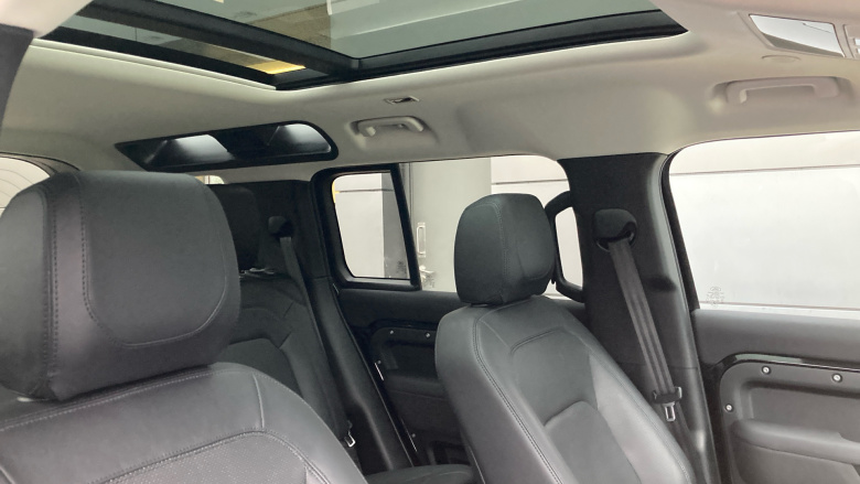 Land Rover Defender 3.0 D250 XS Edition 110 5dr Auto Diesel Estate